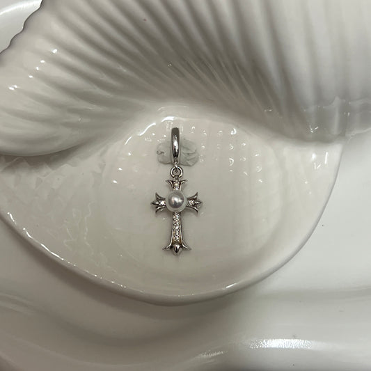 Cool and trendy cross freshwater pearl detachable pendant s925