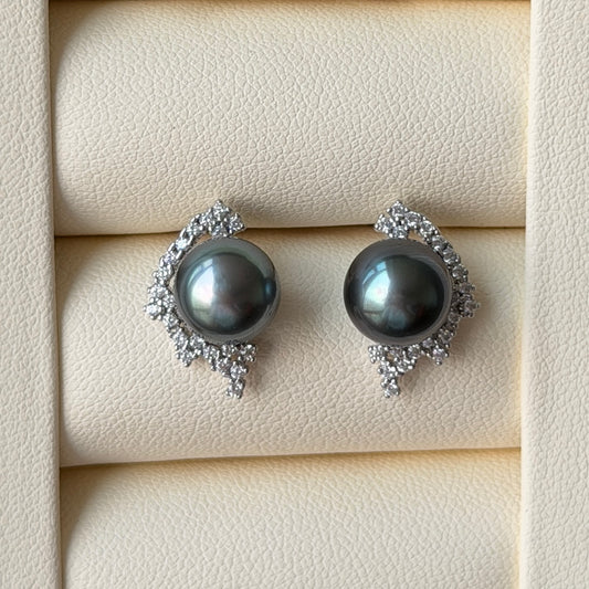 Delicate 9.1mm Black tahitian pearl Earring studs s925