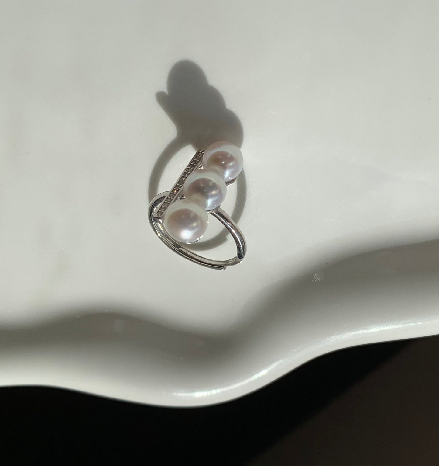 Three Freshwater AK pearl Balance style ring s925 Luxury