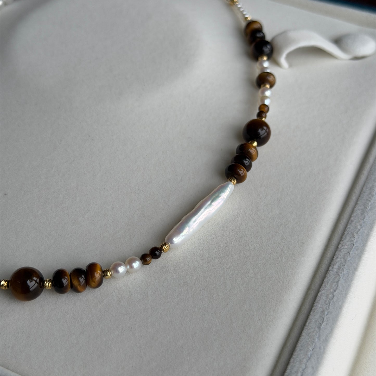 Stylish Tiger eye pearl necklace s925