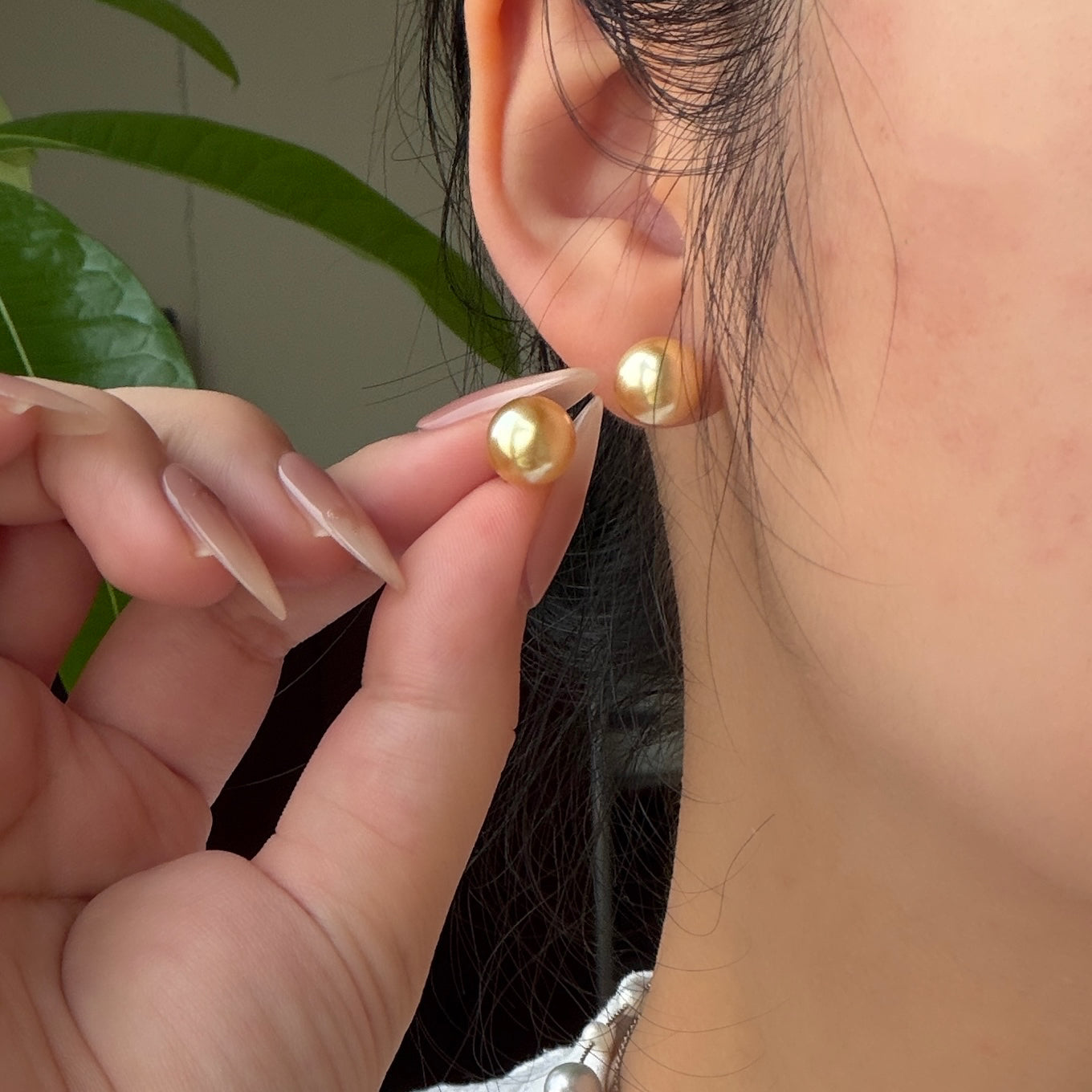 South sea golden Pearl 9.5mm smooth baroque earring stud s925