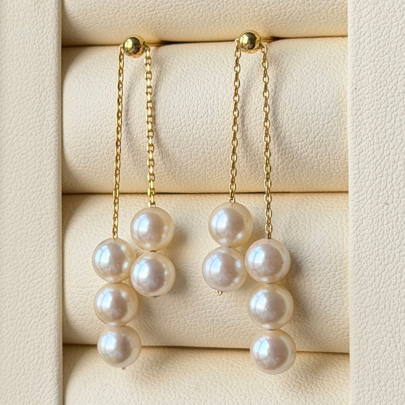 Dainty Golden Akoya pearl dainty earring s925