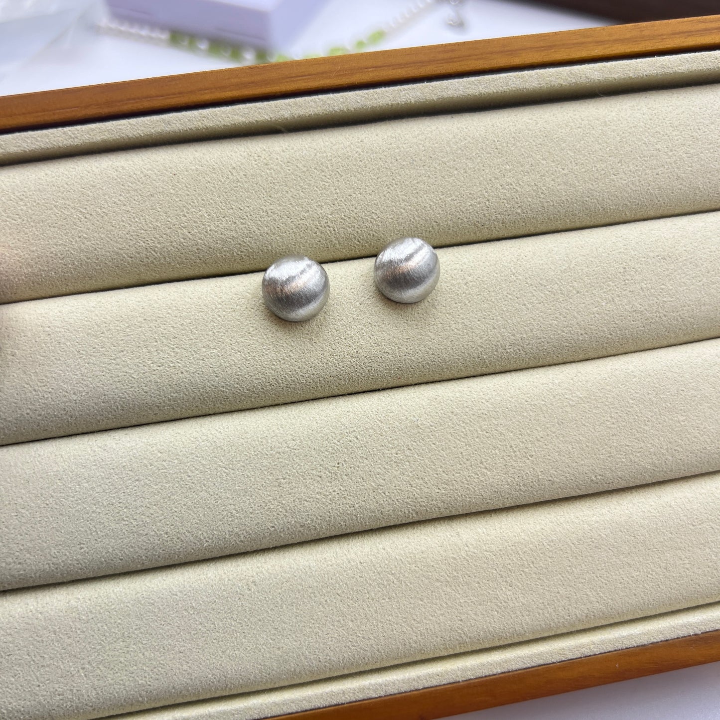 Silver round hollow earring s925