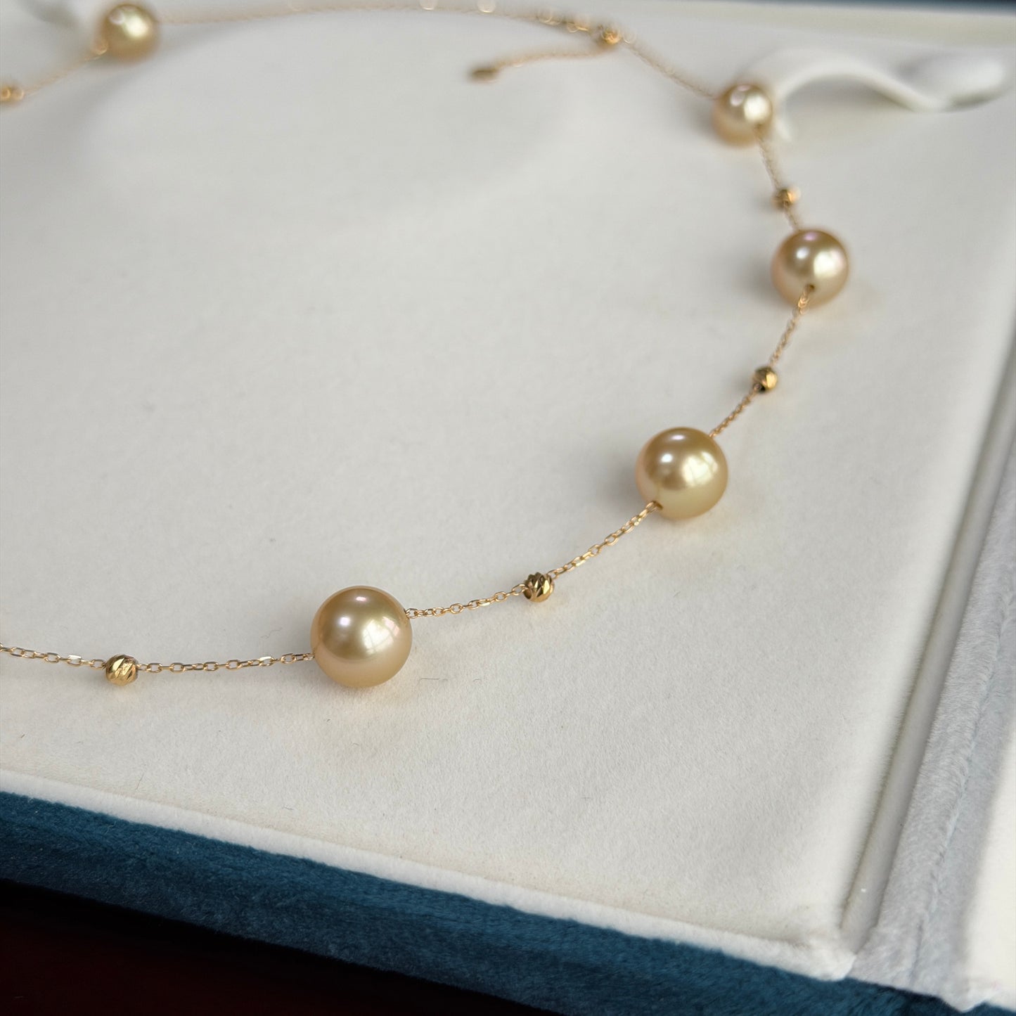 8-11mm South Sea Golden Pearl Starry Night Au750 necklace 18k gold
