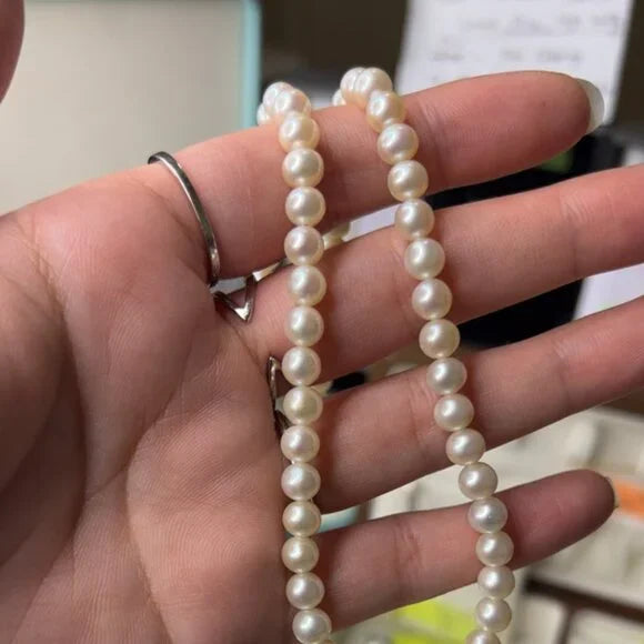 Freshwater pearl necklace